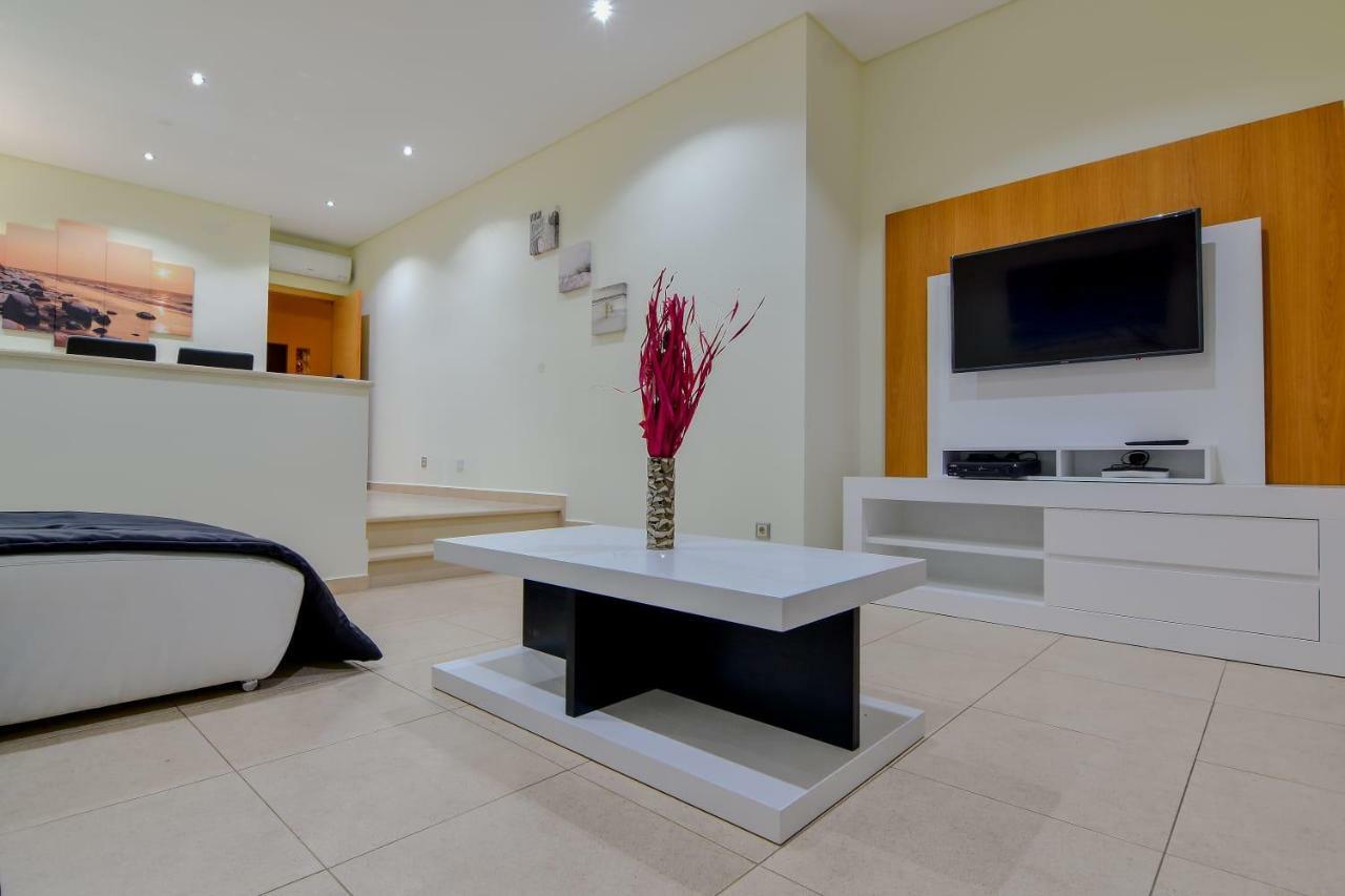 Stunning Villa With Pool Albufeira Exterior photo